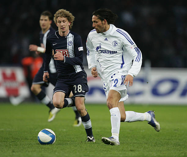 于利物浦 于利物浦